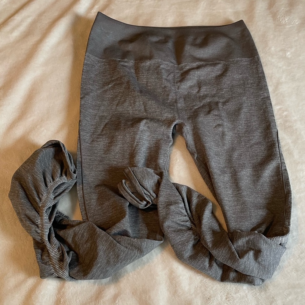 Fabletics bundle - Picture 4 of 4
